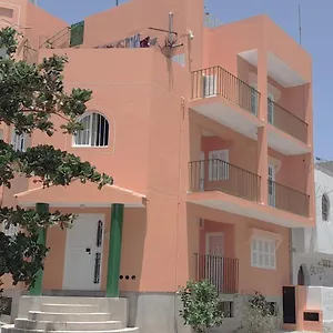 laginha-beach-guest-house.cape-verdehotels.com/
