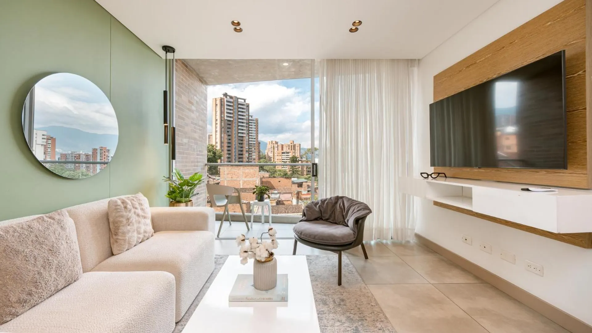 מדיין Soul Lifestyle Hotel 4*,